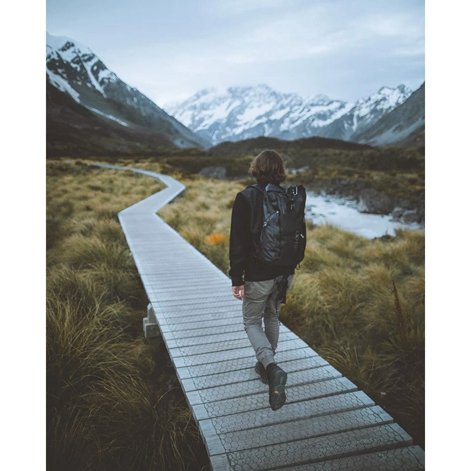 🎨 Preset Lr – 10 XMP Moody Lightroom Presets – Yann_b NZ Preset Pack ✨ [ MICHIGO STUDIO ] - MICHIGO STUDIO