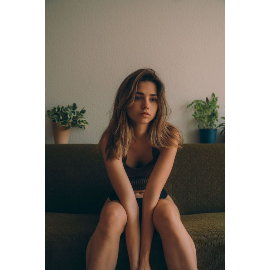 🎨 Preset Lr – Elysium Neutral Portrait Lightroom Preset by Russian Creator ✨ [ MICHIGO STUDIO ] - MICHIGO STUDIO