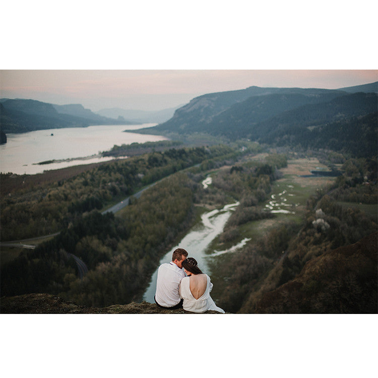 📸 Instagram Blogger Wedding Film – Lightroom Preset (PS/LR, Travel, Bridal Portrait, Landscape, ACR)